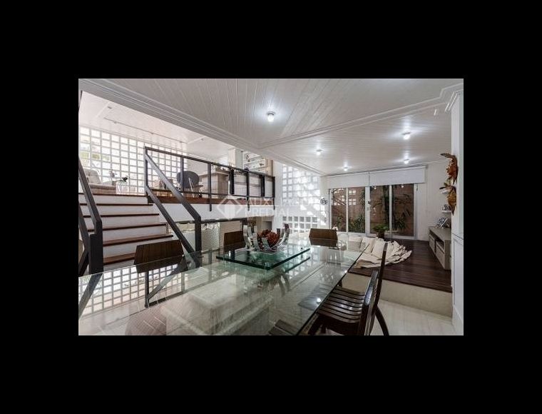 Casa no Bairro Agronômica em Florianópolis com 3 Dormitórios (2 suítes) - 369799