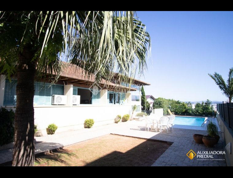 Casa no Bairro Agronômica em Florianópolis com 5 Dormitórios (1 suíte) - 339941