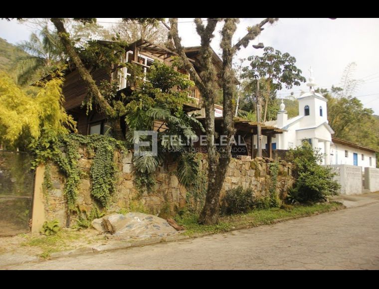 Casa no Bairro Armação do Pântano do Sul em Florianópolis com 3 Dormitórios e 98 m² - 19178
