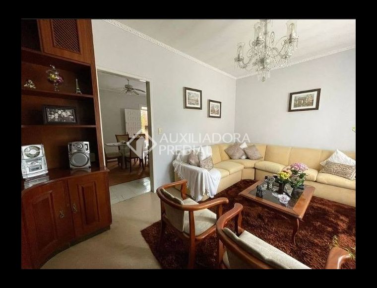 Casa no Bairro Balneário em Florianópolis com 4 Dormitórios (1 suíte) - 455172