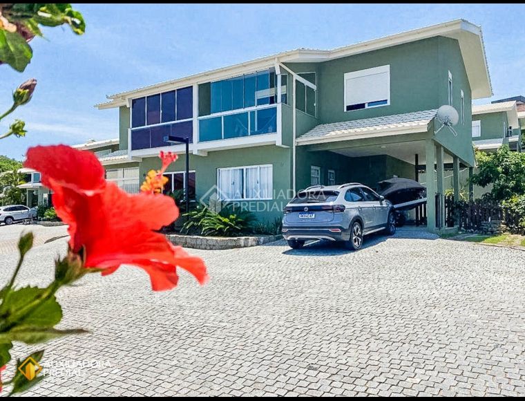 Casa no Bairro Barra da Lagoa em Florianópolis com 3 Dormitórios (1 suíte) - 375129
