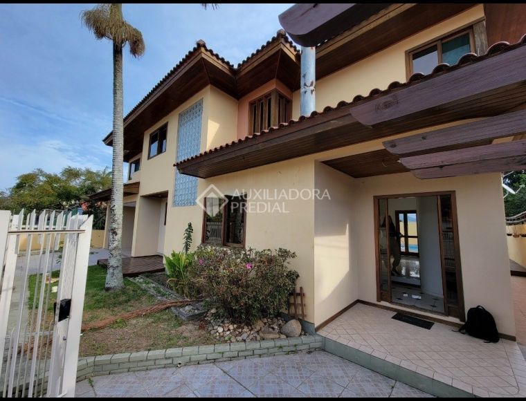 Casa no Bairro Campeche em Florianópolis com 5 Dormitórios (5 suítes) - 375333