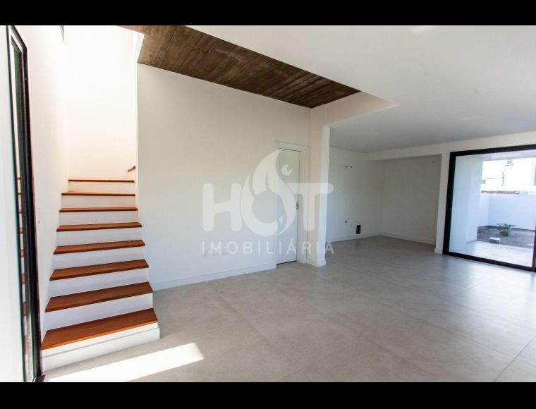 Casa no Bairro Campeche em Florianópolis com 1 Dormitórios (3 suítes) e 180 m² - 428644