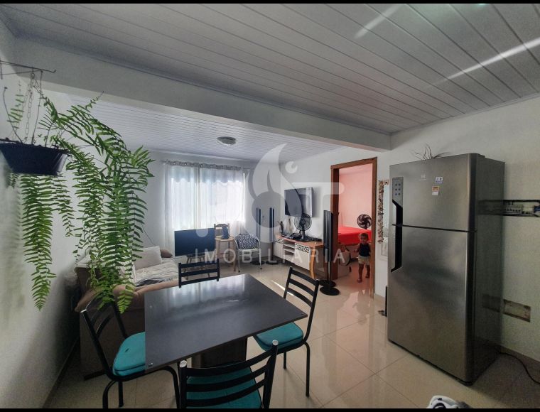Casa no Bairro Campeche em Florianópolis com 5 Dormitórios - 428404