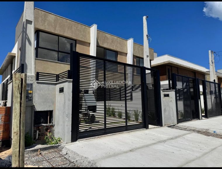 Casa no Bairro Campeche em Florianópolis com 3 Dormitórios (3 suítes) - 492579