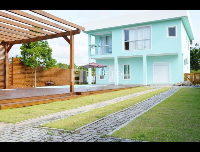 Casa no Bairro Canasvieiras em Florianópolis com 4 Dormitórios (3 suítes) e 240 m² - 18520