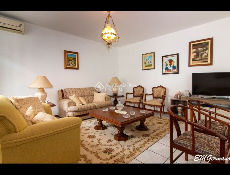 Casa no Bairro Centro em Florianópolis com 5 Dormitórios (4 suítes) - 449071