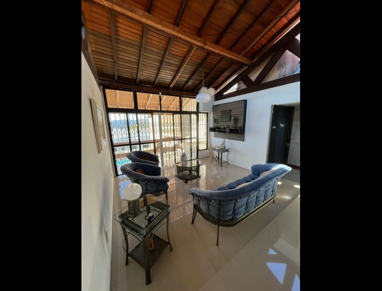 Casa no Bairro Centro em Florianópolis com 3 Dormitórios - 445902
