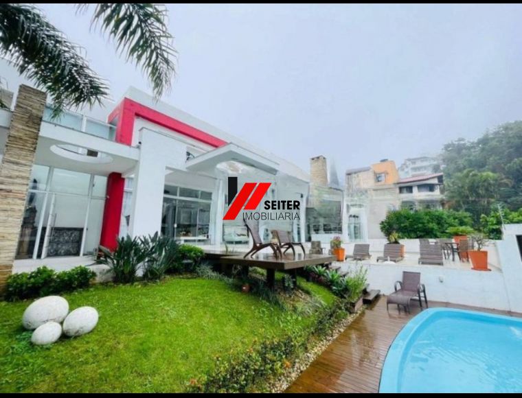 Casa no Bairro Centro em Florianópolis com 8 Dormitórios (8 suítes) e 450 m² - CA00398V