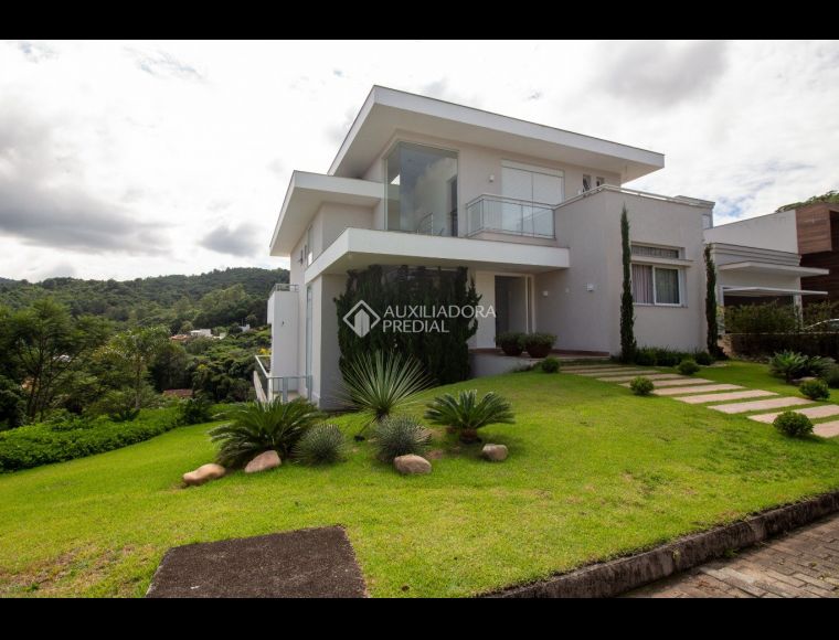 Casa no Bairro Córrego Grande em Florianópolis com 4 Dormitórios (4 suítes) - 362950