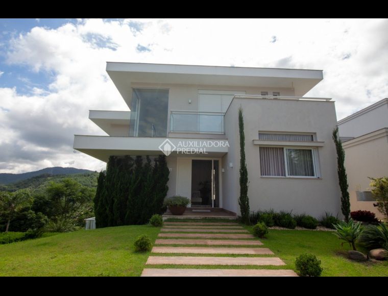 Casa no Bairro Córrego Grande em Florianópolis com 4 Dormitórios (4 suítes) - 362950