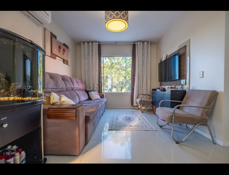 Casa no Bairro Ingleses em Florianópolis com 3 Dormitórios (1 suíte) - RMX1157