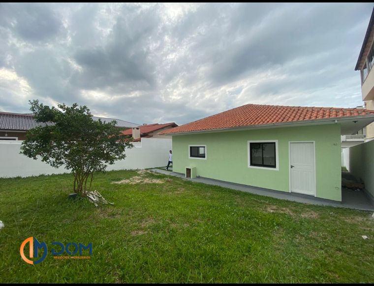 Casa no Bairro Ingleses em Florianópolis com 3 Dormitórios (1 suíte) e 103 m² - 755