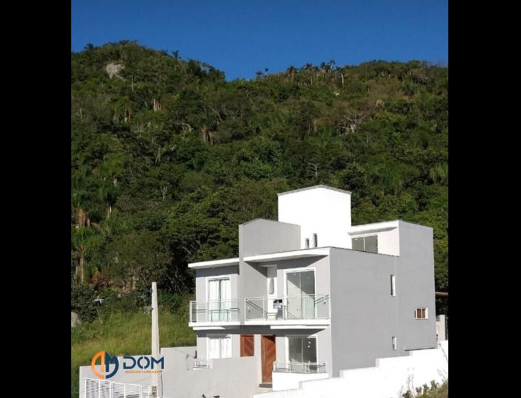Casa no Bairro Ingleses em Florianópolis com 2 Dormitórios (2 suítes) e 90 m² - 234