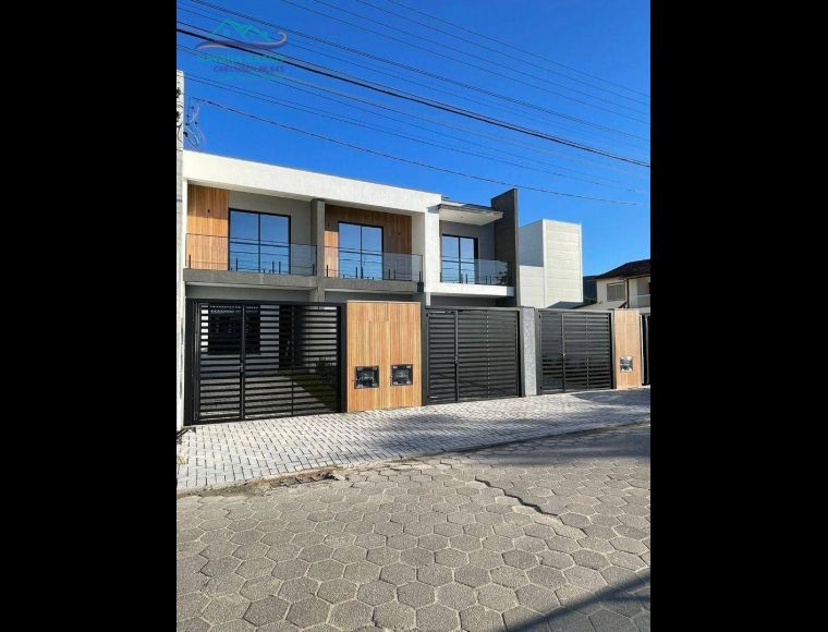 Casa no Bairro Ingleses em Florianópolis com 2 Dormitórios (2 suítes) e 90 m² - CA0812