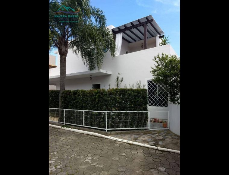 Casa no Bairro Ingleses em Florianópolis com 2 Dormitórios (2 suítes) e 150 m² - CA0910