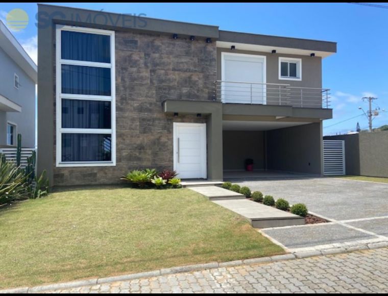 Casa no Bairro Ingleses em Florianópolis com 4 Dormitórios (3 suítes) - 16450