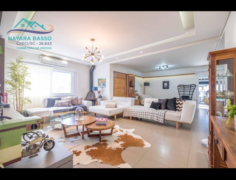 Casa no Bairro Ingleses em Florianópolis com 3 Dormitórios (2 suítes) e 228 m² - CA0971
