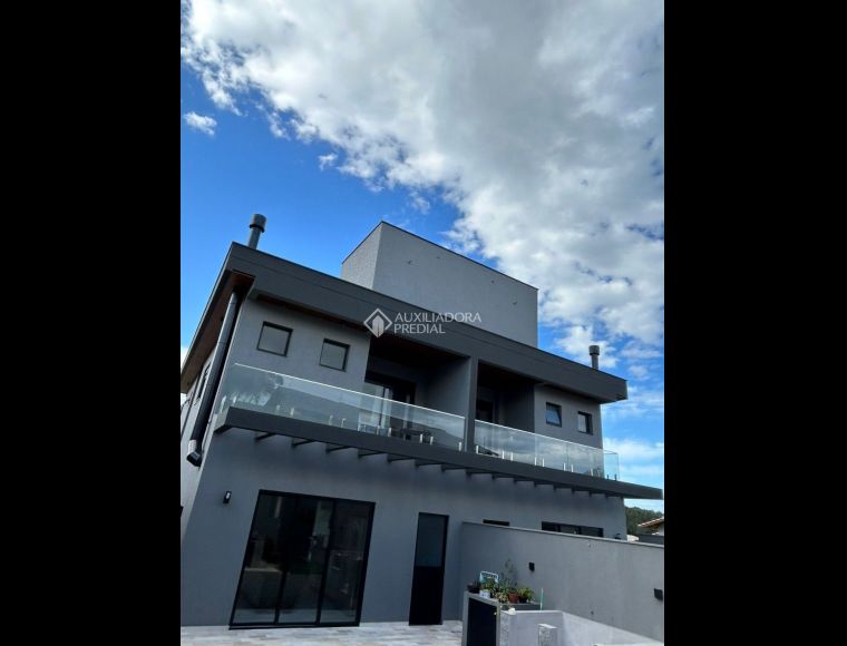 Casa no Bairro Ingleses em Florianópolis com 3 Dormitórios (3 suítes) - 398537