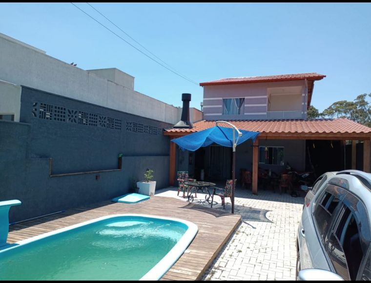 Casa no Bairro Ingleses em Florianópolis com 3 Dormitórios (2 suítes) - 463725
