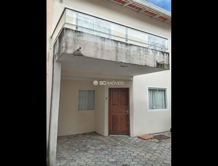 Casa no Bairro Ingleses em Florianópolis com 2 Dormitórios (2 suítes) - 14768