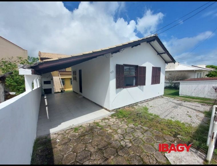 Casa no Bairro Ingleses em Florianópolis com 2 Dormitórios e 63.35 m² - 122714