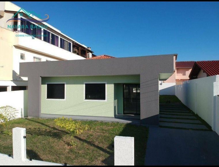 Casa no Bairro Ingleses em Florianópolis com 3 Dormitórios (1 suíte) e 103 m² - CA1030