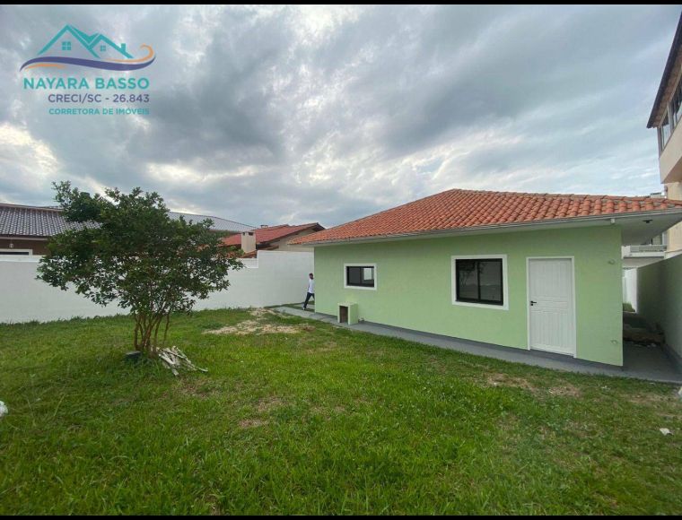 Casa no Bairro Ingleses em Florianópolis com 3 Dormitórios (1 suíte) e 103 m² - CA1030
