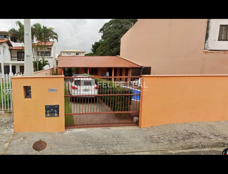 Casa no Bairro Ingleses Norte em Florianópolis com 2 Dormitórios e 110 m² - 18671