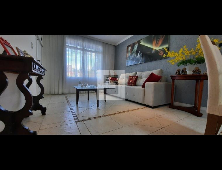 Casa no Bairro Jardim Atlântico em Florianópolis com 4 Dormitórios e 190 m² - 3833