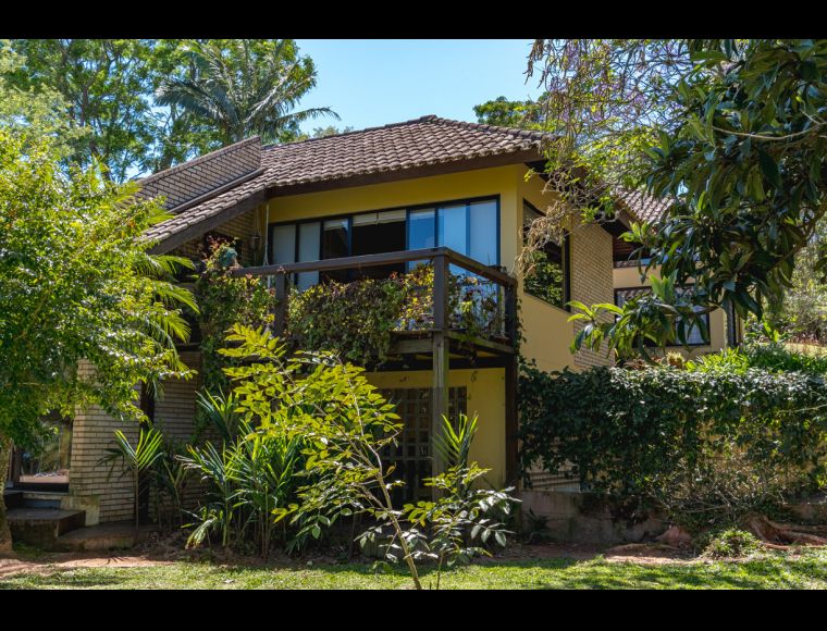 Casa no Bairro João Paulo em Florianópolis com 4 Dormitórios (1 suíte) - RMX863