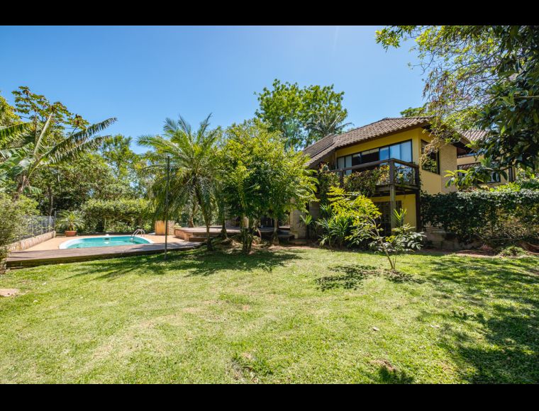 Casa no Bairro João Paulo em Florianópolis com 4 Dormitórios (1 suíte) - RMX863