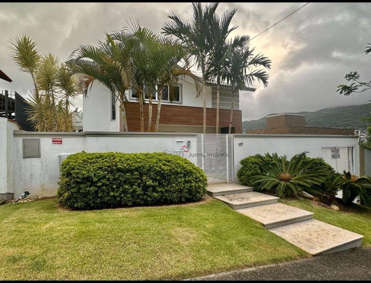 Casa no Bairro João Paulo em Florianópolis com 4 Dormitórios (3 suítes) e 350 m² - CA0032