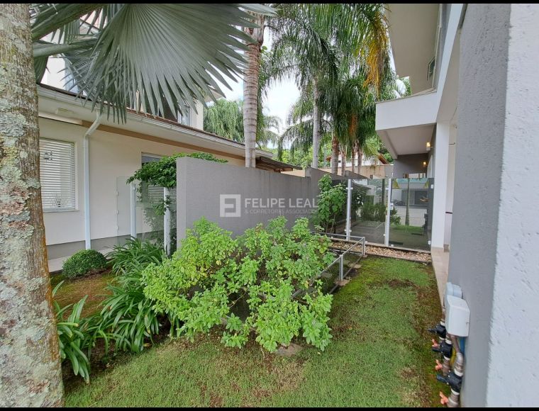 Casa no Bairro João Paulo em Florianópolis com 4 Dormitórios (2 suítes) e 340 m² - 21151