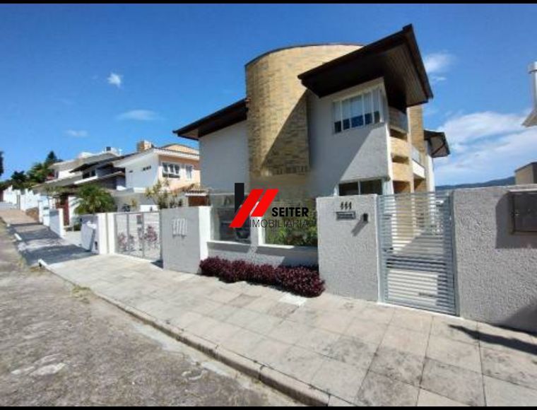 Casa no Bairro João Paulo em Florianópolis com 4 Dormitórios (4 suítes) e 567 m² - CA00368V