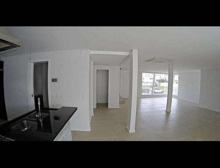 Casa no Bairro Jurerê Internacional em Florianópolis com 3 Dormitórios (3 suítes) e 413 m² - 1083