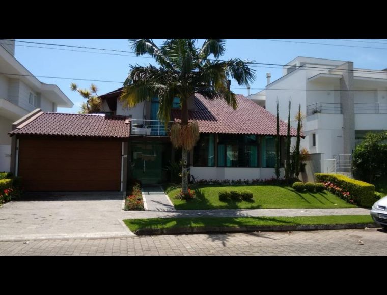 Casa no Bairro Jurerê Internacional em Florianópolis com 5 Dormitórios (5 suítes) e 197 m² - CA0212