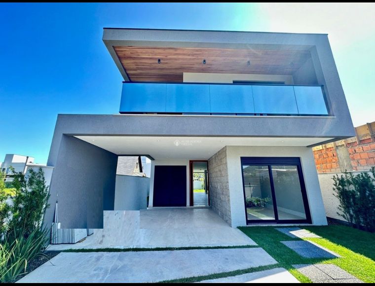 Casa no Bairro Lagoa da Conceição em Florianópolis com 3 Dormitórios (2 suítes) - 445148
