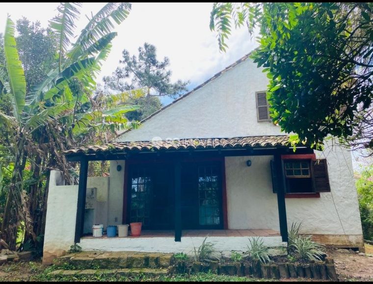 Casa no Bairro Ponta das Canas em Florianópolis com 3 Dormitórios (3 suítes) - 17400