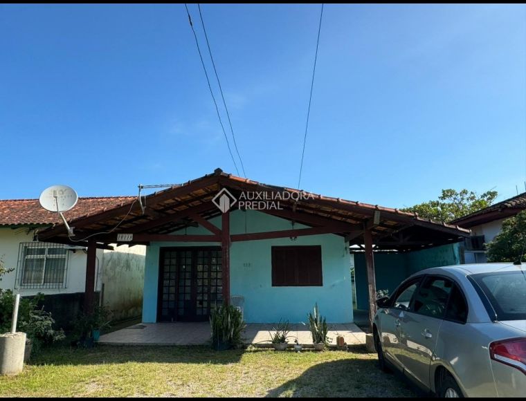 Casa no Bairro Ribeirão da Ilha em Florianópolis com 3 Dormitórios - 469193