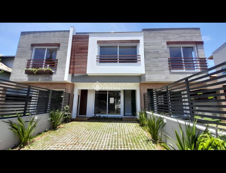 Casa no Bairro Rio Tavares em Florianópolis com 3 Dormitórios (1 suíte) - 457762