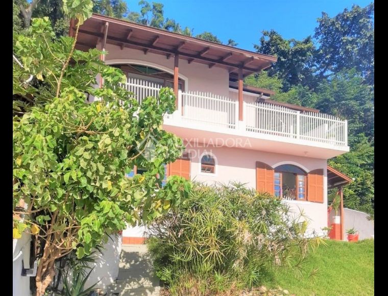 Casa no Bairro Rio Tavares em Florianópolis com 5 Dormitórios - 346393