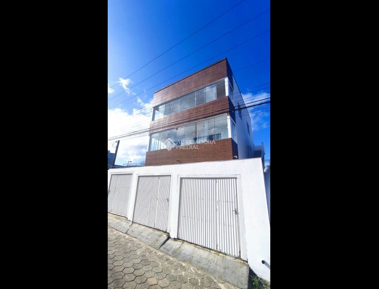 Casa no Bairro Rio Tavares em Florianópolis com 5 Dormitórios (3 suítes) - 446569