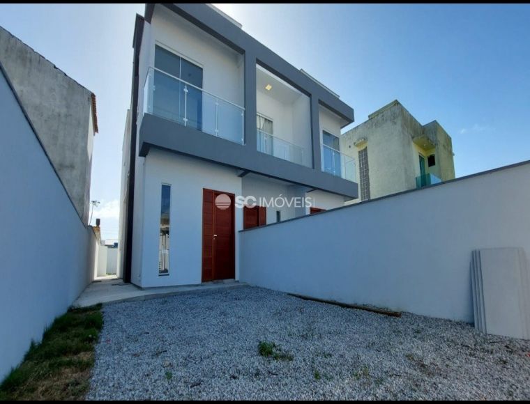 Casa no Bairro Rio Vermelho em Florianópolis com 3 Dormitórios (1 suíte) - 17280