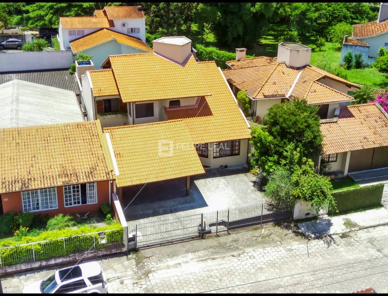 Casa no Bairro Santa Mônica em Florianópolis com 4 Dormitórios (1 suíte) - 20952