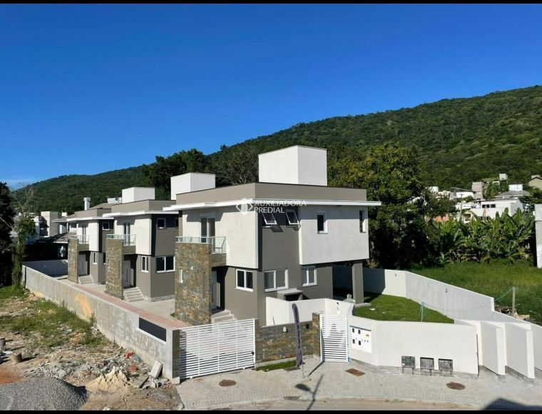 Casa no Bairro Santo Antônio de Lisboa em Florianópolis com 3 Dormitórios (3 suítes) - 423020