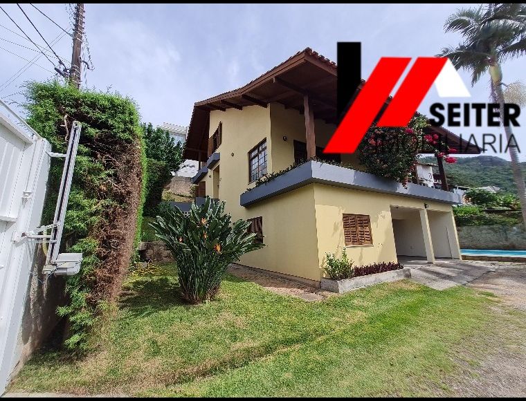 Casa no Bairro Trindade em Florianópolis com 3 Dormitórios (1 suíte) - CA00212V