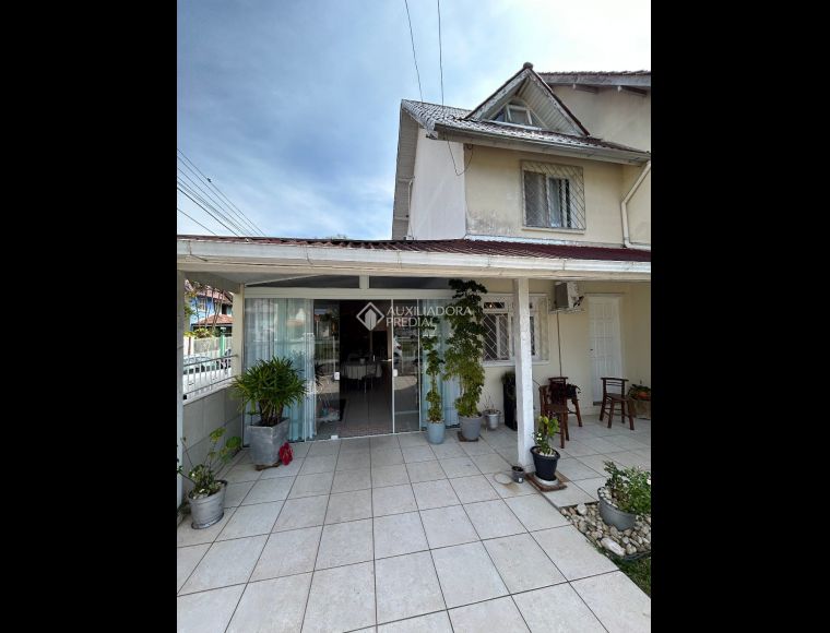 Casa no Bairro Vargem Grande em Florianópolis com 3 Dormitórios - 455275