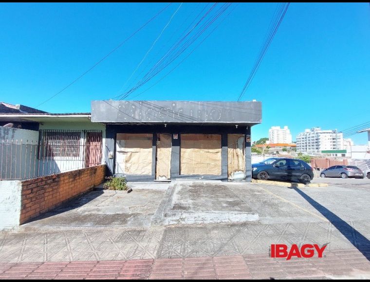 Loja no Bairro Estreito em Florianópolis com 154 m² - 119236