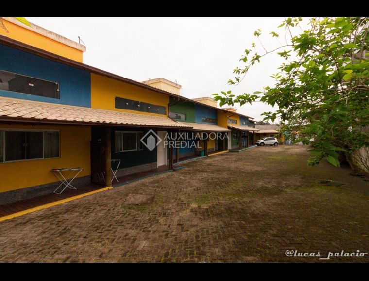 Outros Imóveis no Bairro Ponta das Canas em Florianópolis com 14 Dormitórios (12 suítes) - 347720